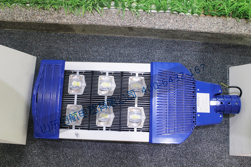 路燈燈頭.jpg